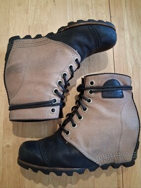 Sorel Lace-Up Wedge Ankle Boots Size 8 | Canvas & Leather | Distressed